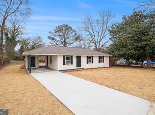 2725 Lake Harbin Rd, Morrow, GA 30260