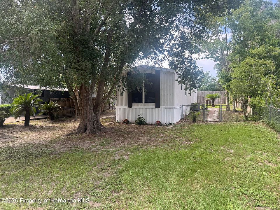 1st image of 21333 Campbell Dr
