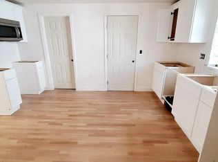 14 Abbott St #1, Salem, MA 01970