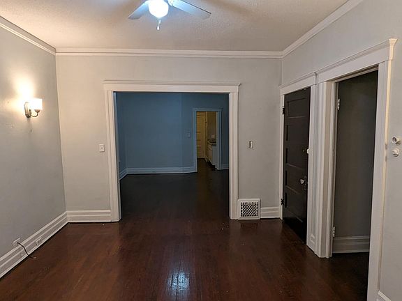 3rd image of 534 Holbrook St #1