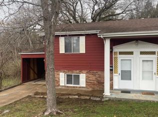 229 High St, Pacific, MO 63069