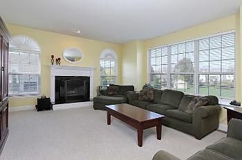 5th image of 204 Hickory Ln