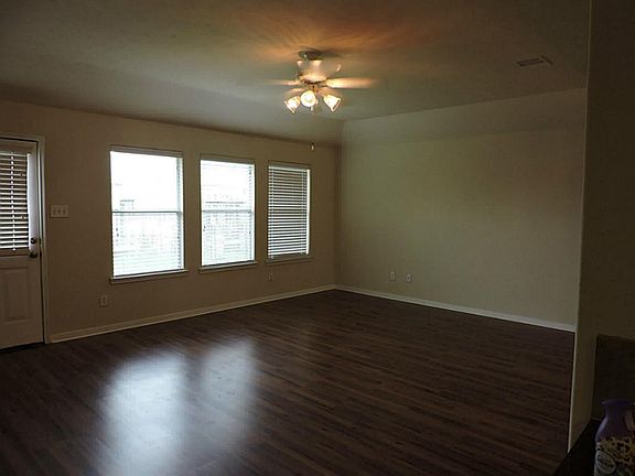 4th image of 22403 Stamford Brook Ct