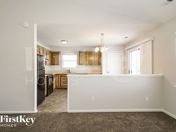 3rd image of 11824 Shannon Pointe Rd