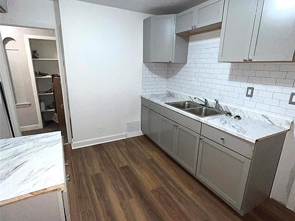4th image of 11018 Whitehill St