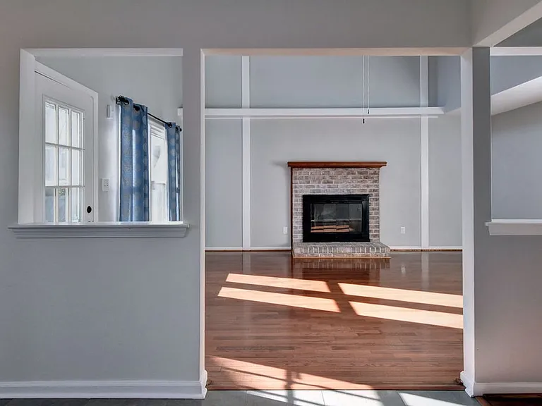802 Marquette Ct — Photo 13