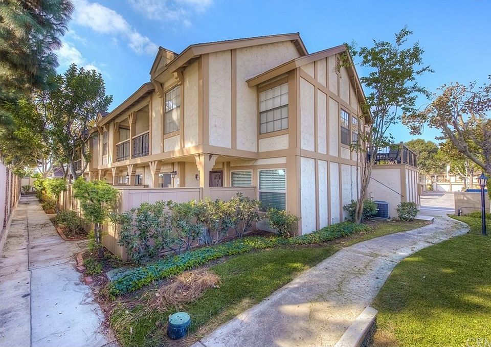 1st image of 444 S Tustin St #1