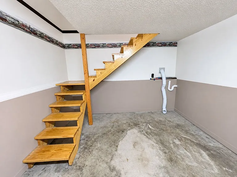 315 SE Melody Ln #B — Photo 20