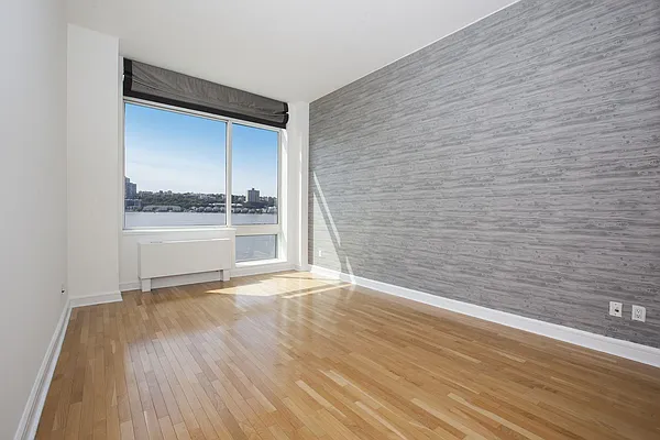 Rented by BLU Real Estate | media 17