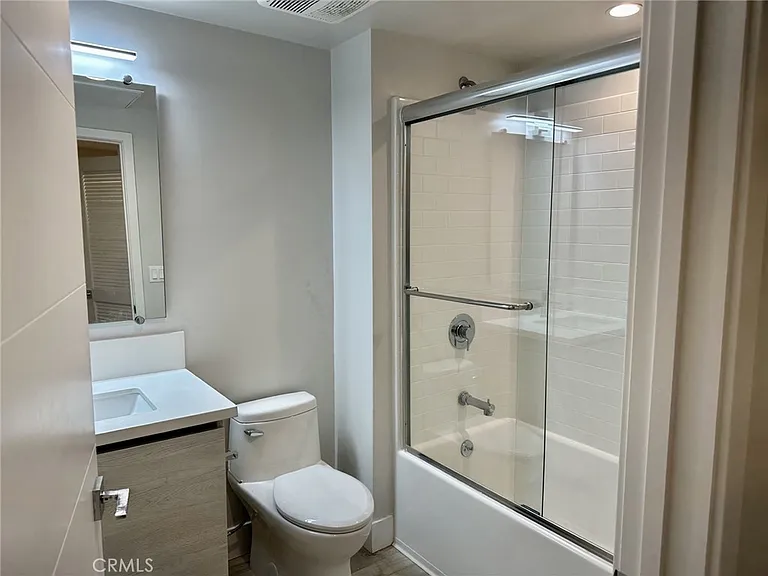 5820 La Mirada Ave #403 — Photo 3