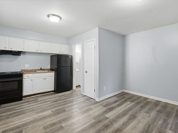 5th image of 8820 E 45th St Unit 4