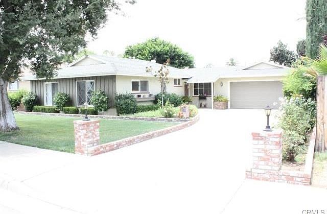 1st image of 624 Orchard Dr