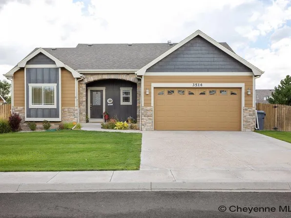 3514 Fire Side Dr, Cheyenne, WY 82009