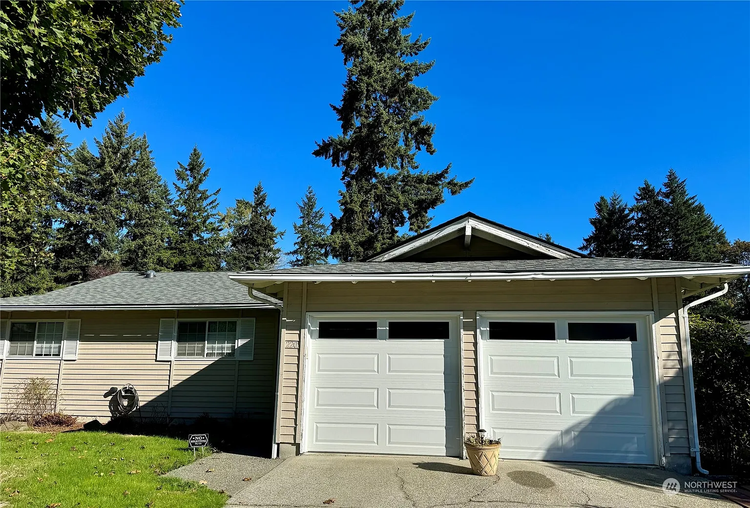 2202 175th Avenue NE photo 1