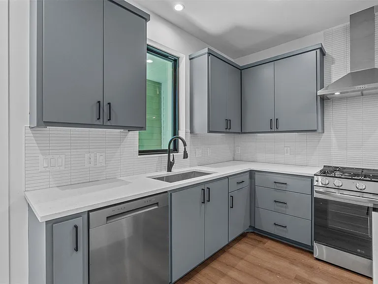 1402 Beckett St #1B — Photo 6