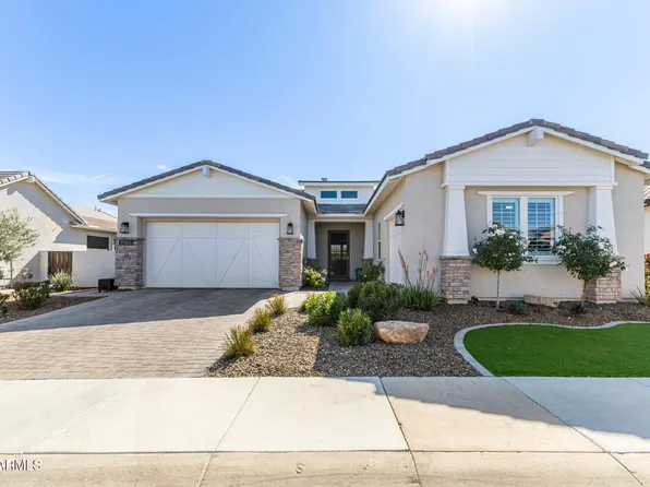 17165 W PIPERTON Street W, Surprise, AZ 85388