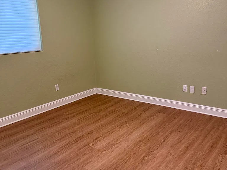 751 Carriage Hill Rd — Photo 13