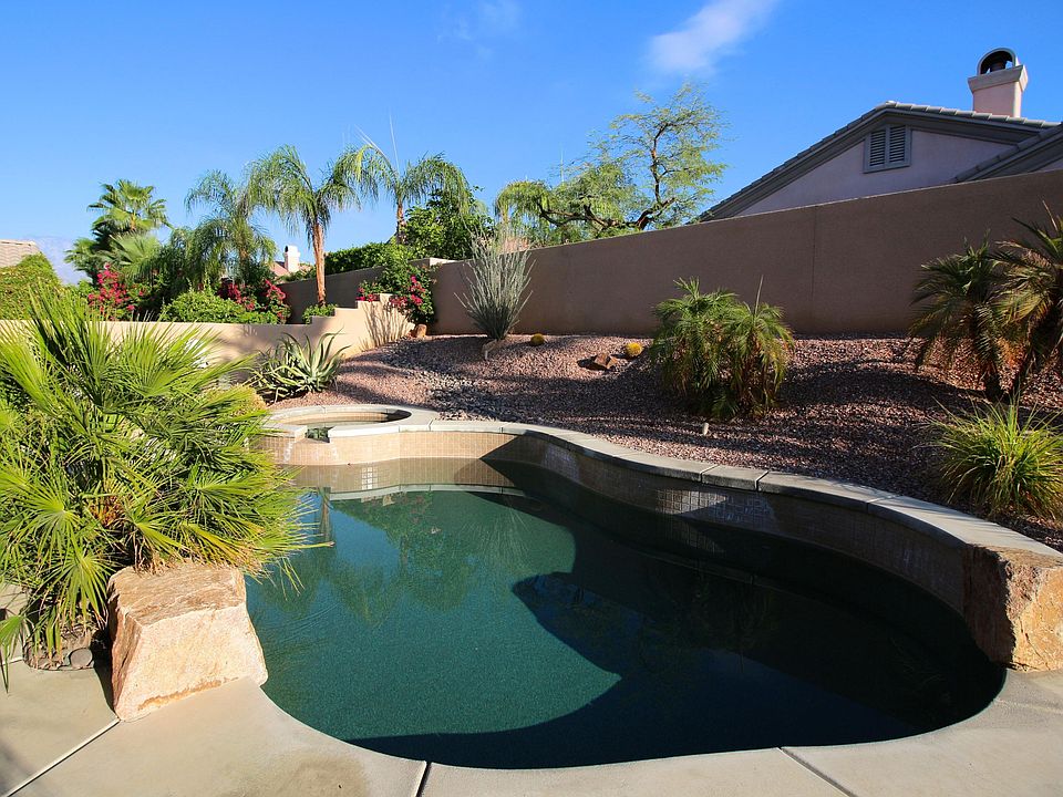 2nd image of 10 Vista Mirage Way