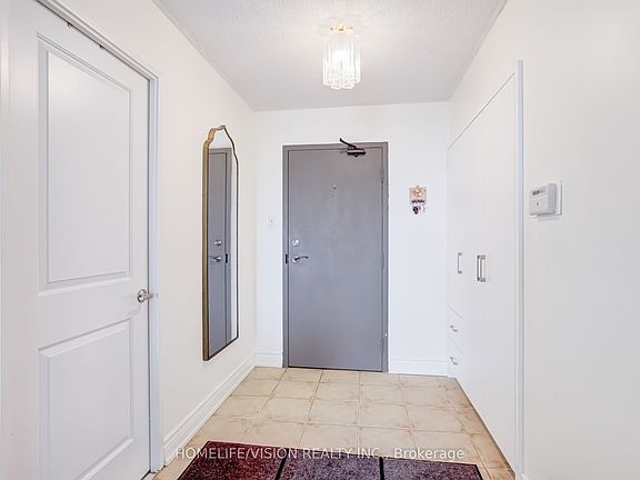 3rd image of 5460 Yonge St #501