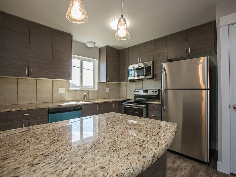 2628 Redwing Rd #8 — Photo 11