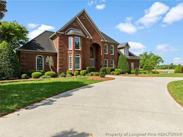 101 Kingsway Dr, Dunn, NC 28334
