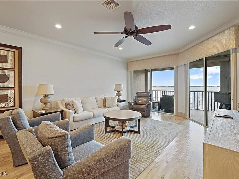 4235 SE 20th Pl #C404 — Photo 9