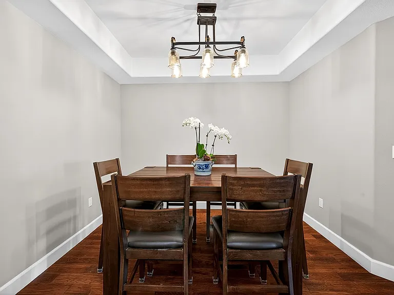 1800 Alma Ave #402 — Photo 4