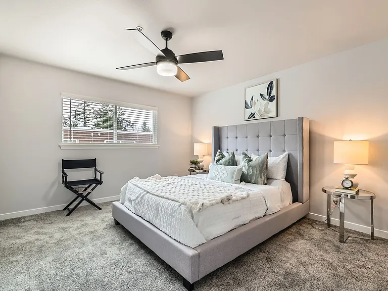Evergreen Townhomes — Photo 13