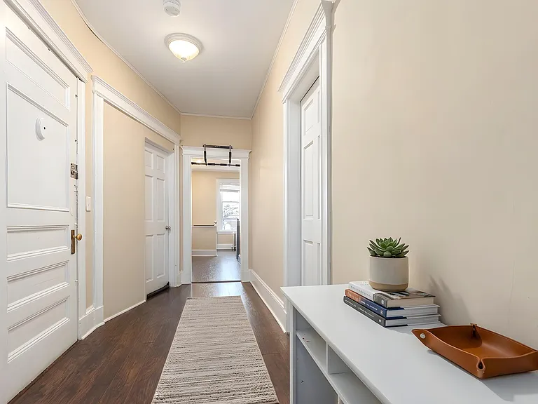 21 Royal St #11 — Photo 3