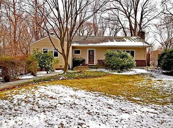 3rd image of 35 Spruce Dr