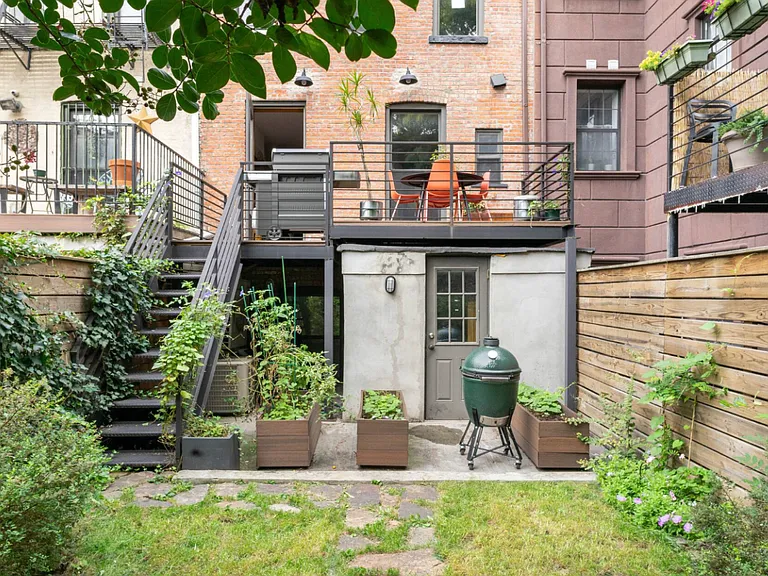 860 Lafayette Ave #2 — Photo 39