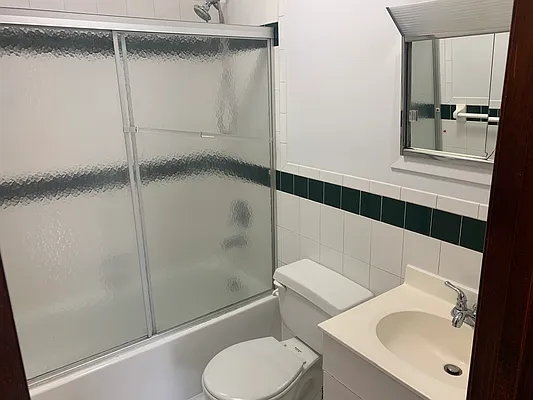 Rented by 18 REALTY | media 25