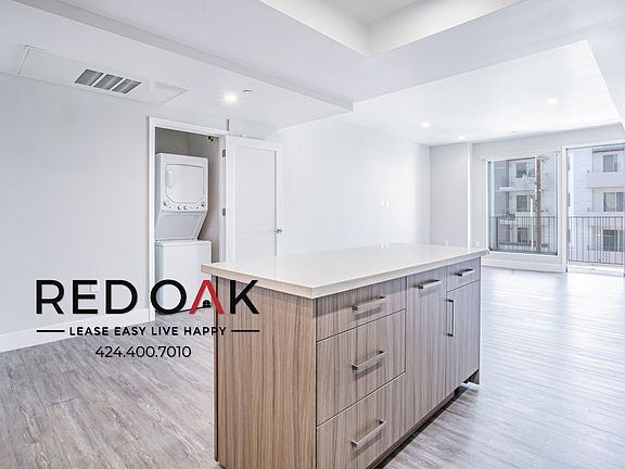 2nd image of 5545 Bonner Ave #411