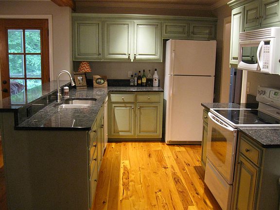 5th image of 415 Wildwood Trce