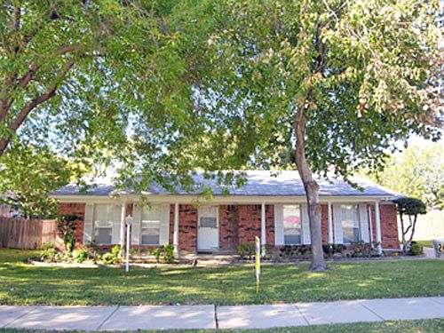 1st image of 2608 Wisteria Ct