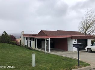 3515 Highview Dr, Yakima, WA