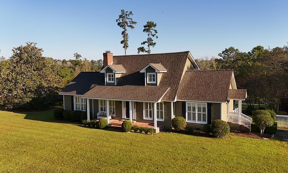 1st image of 215 Hidden Springs Rd