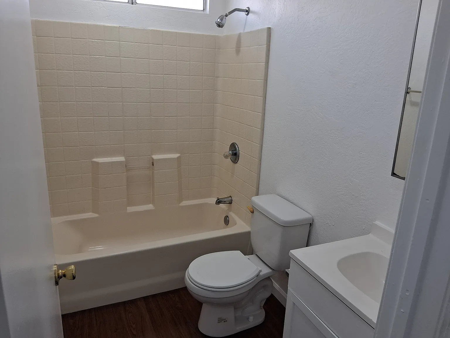 16742 Teresa St — Photo 4