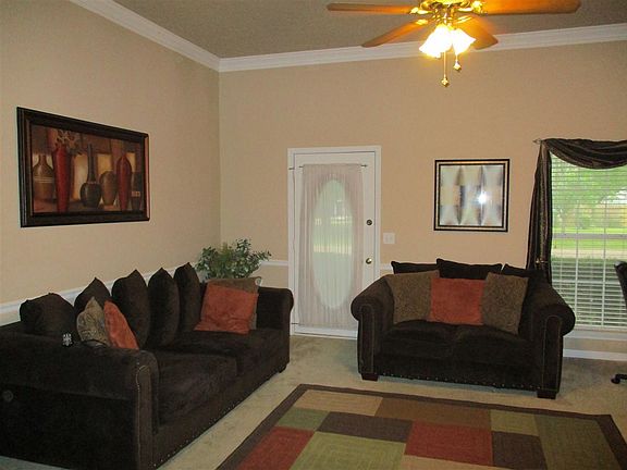 3rd image of 3137 Glennhaven Dr