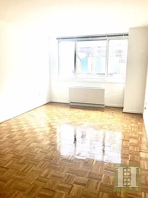 Rented by Halstead Real Estate | media 39