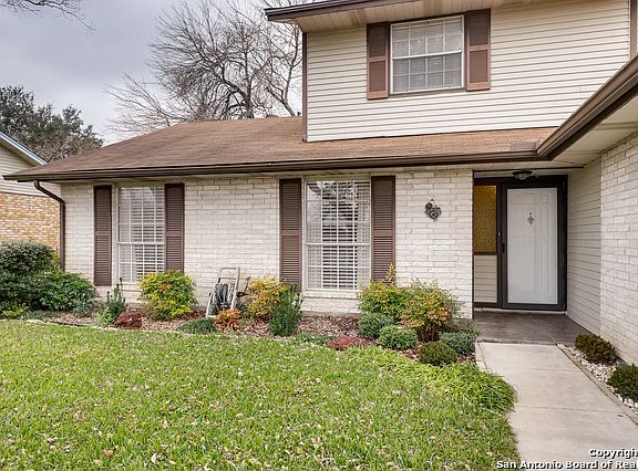 2nd image of 5807 Echoway St