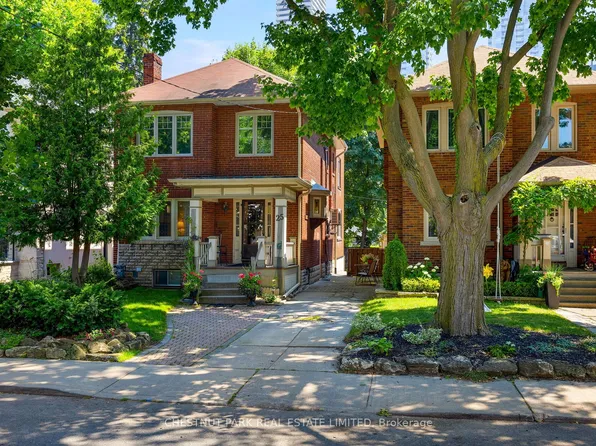 25 Maxwell Ave, Toronto, ON M5P 2B4