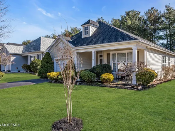 9 Evergreen Springs Drive, Lakewood, NJ 08701