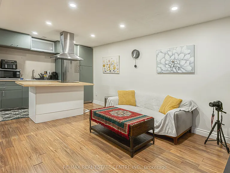 54 Gray Cres #BASEMENT — Photo 4