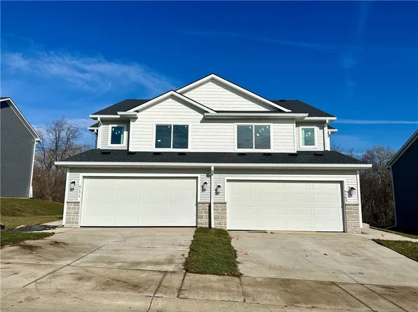 9171 NW Thomas Ln, Johnston, IA 50131