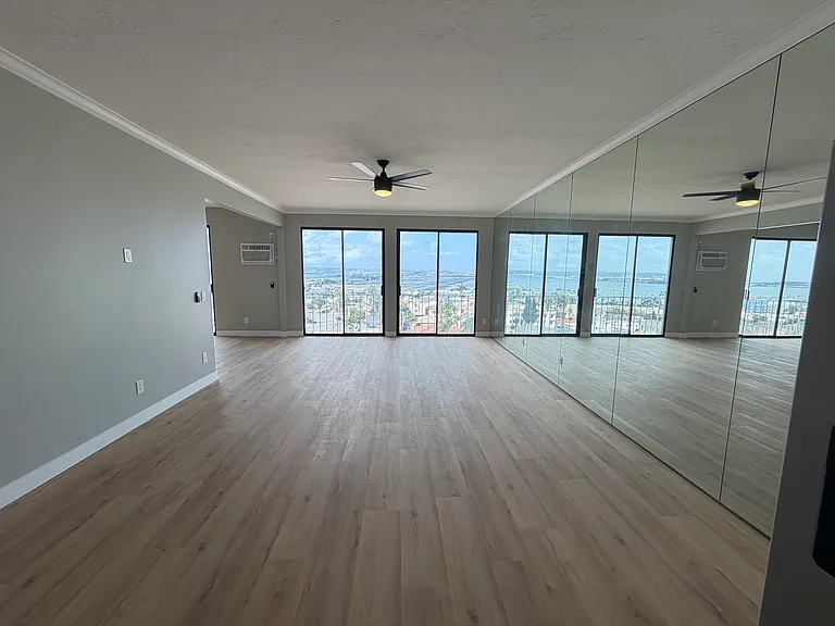 2410 Albatross St #12 — Photo 6
