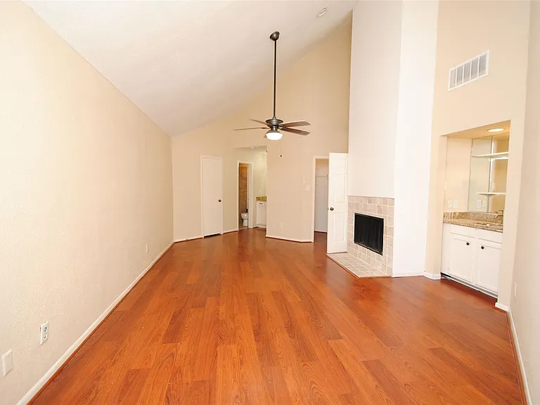 738 Country Place Dr #C — Photo 25