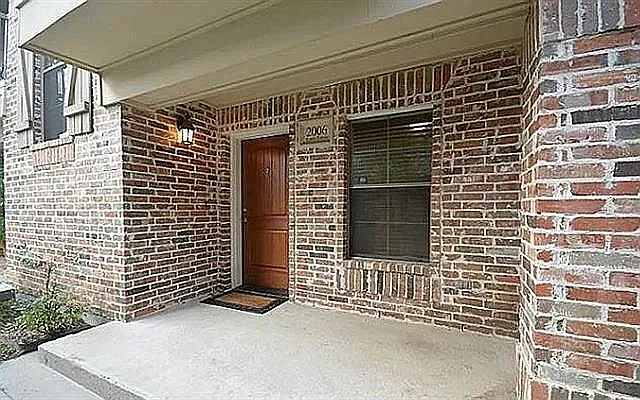 2 bed, 1414 sqft, $2,450 — Photo 1