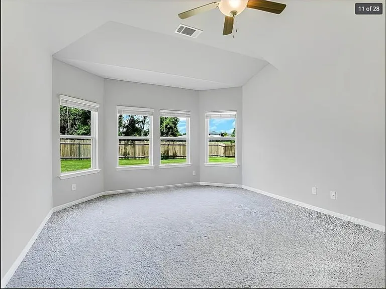 109 Fairmeadow Downs Dr — Photo 9