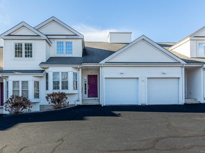 244 Oakland Street APT E, Manchester, CT, 06042